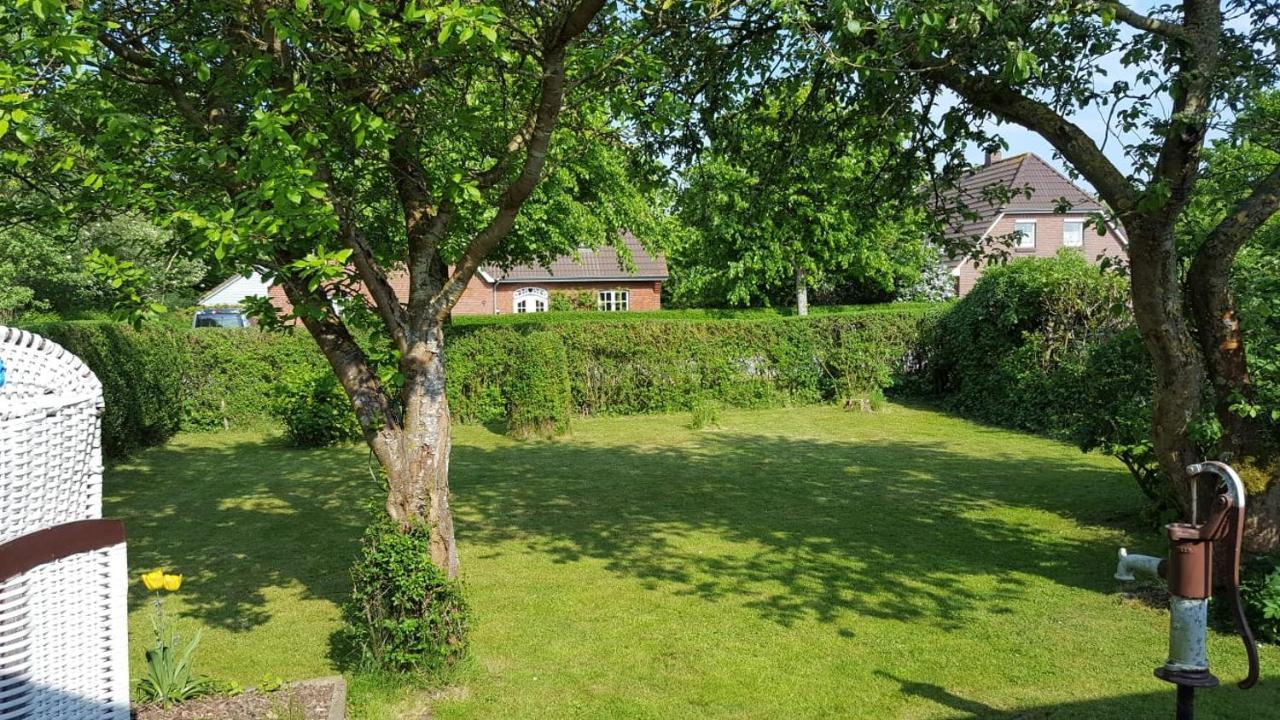 Ninas Ferienwohnung Dagebuell Luaran gambar