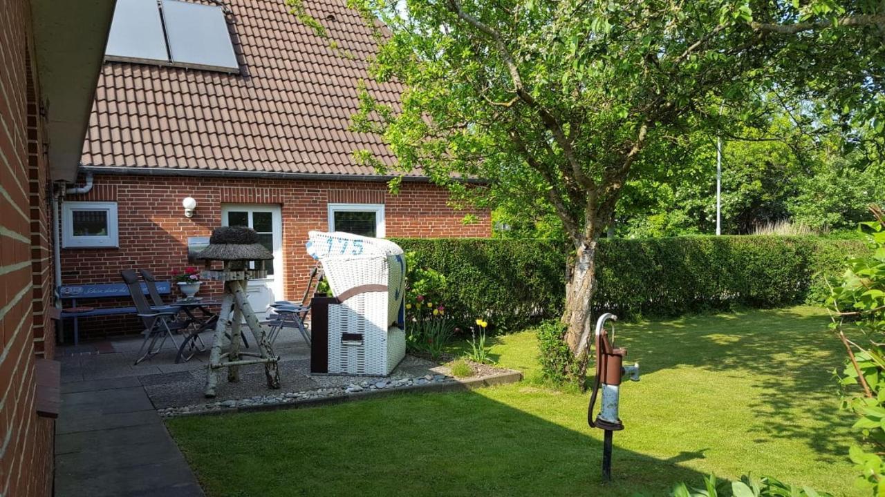 Ninas Ferienwohnung Dagebuell Luaran gambar